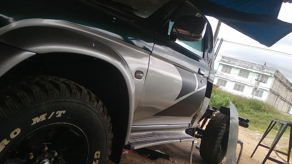 SINAR MOTOR (bengkel mobil)