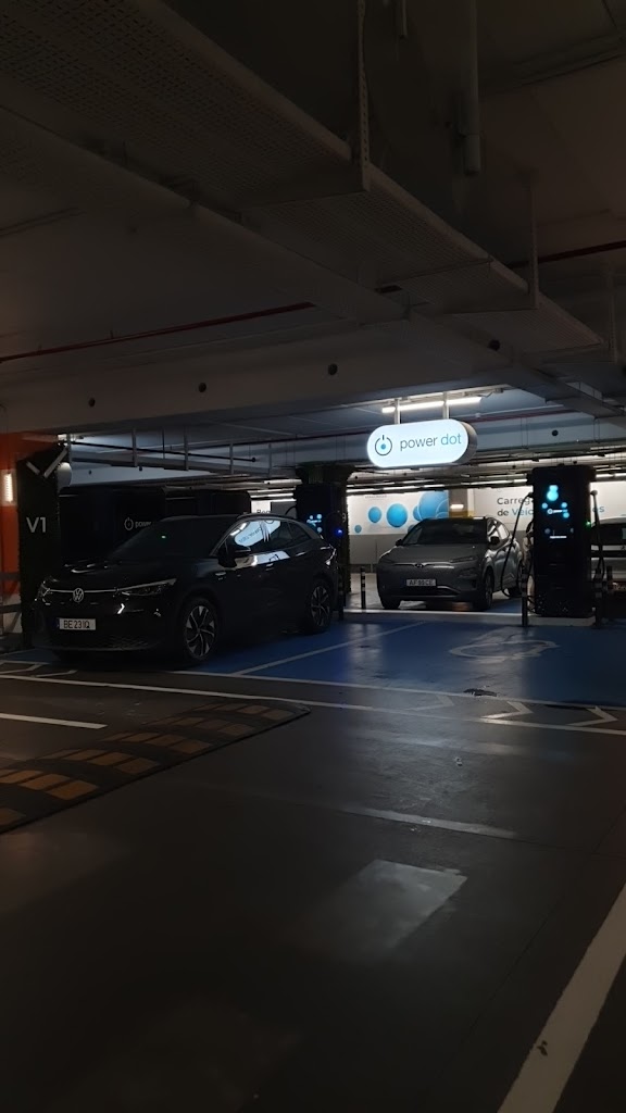 Estação de Carregamento Elétrico em Paco-De-Arcos