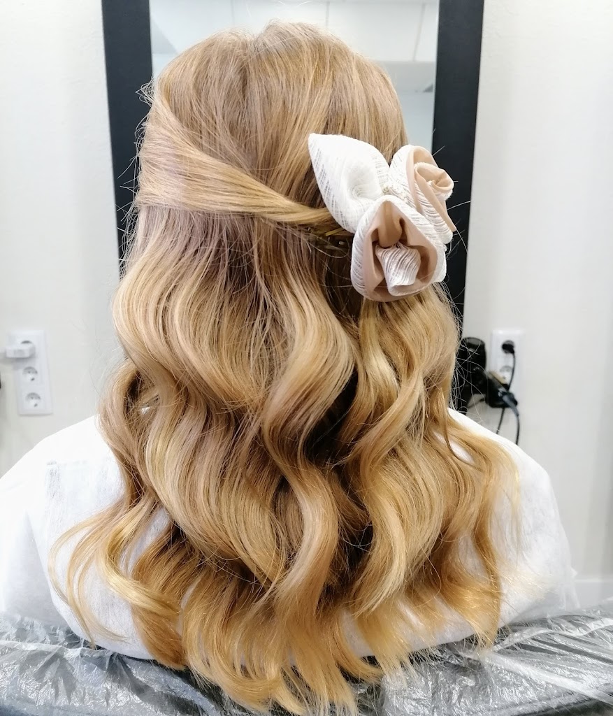 Peluqueria y Estetica Tokes Unisex