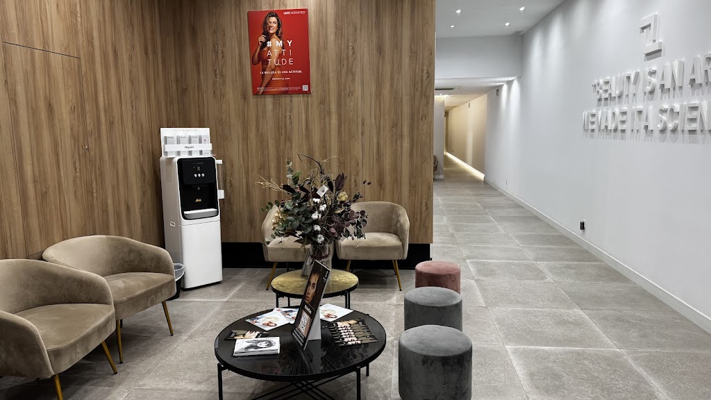 Sthetic Clinics Granollers Medicina Y Cirugia Plastica