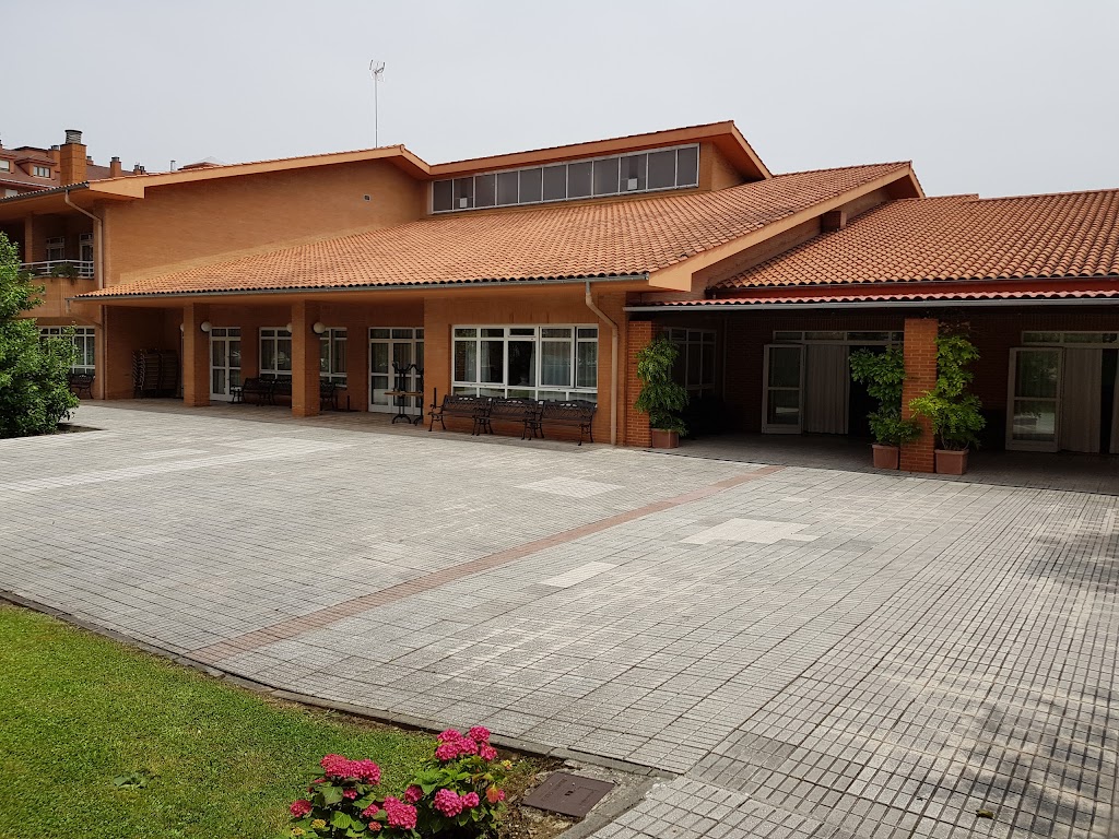 Centro de Dia para Mayores Dependientes y Centro Social de Personas Mayores El Llano