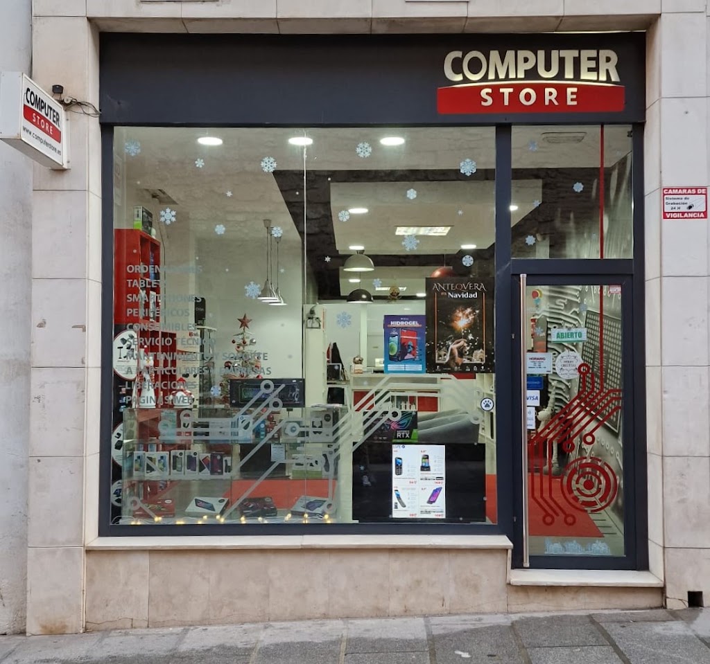 Computer Store Antequera — Del propietario