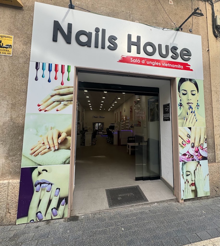 Nails House Vietnamita el vendrell 2 — Exterior