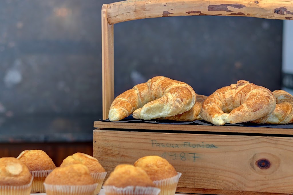 Hotel Desbrull — Comida y bebida