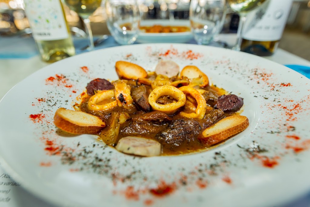 Restaurant Can Dani — Comida y bebida