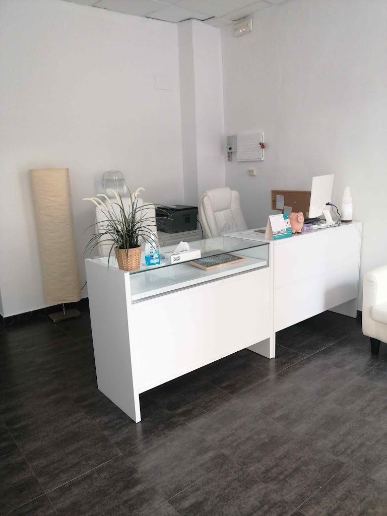 Eyra Alboraya. Fisioterapia, Osteopatia y PNIE. — Del propietario