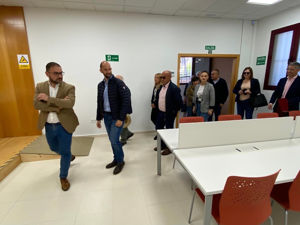 Sala de estudio 24 horas de San Cristobal — Del propietario