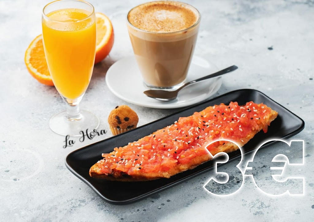 Cafeteria Bar La Hora — Comida y bebida