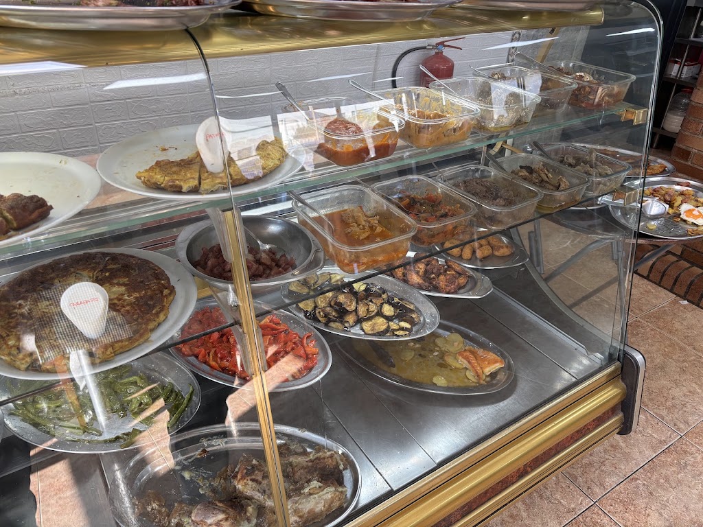 Els 4 fogons — Comida y bebida