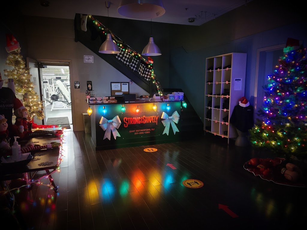  Strong & Shapely Gym