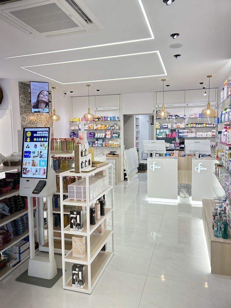 Farmacia del Mercado 40 (Lda. Ma de los Angeles Arcos Mena ) — Del propietario