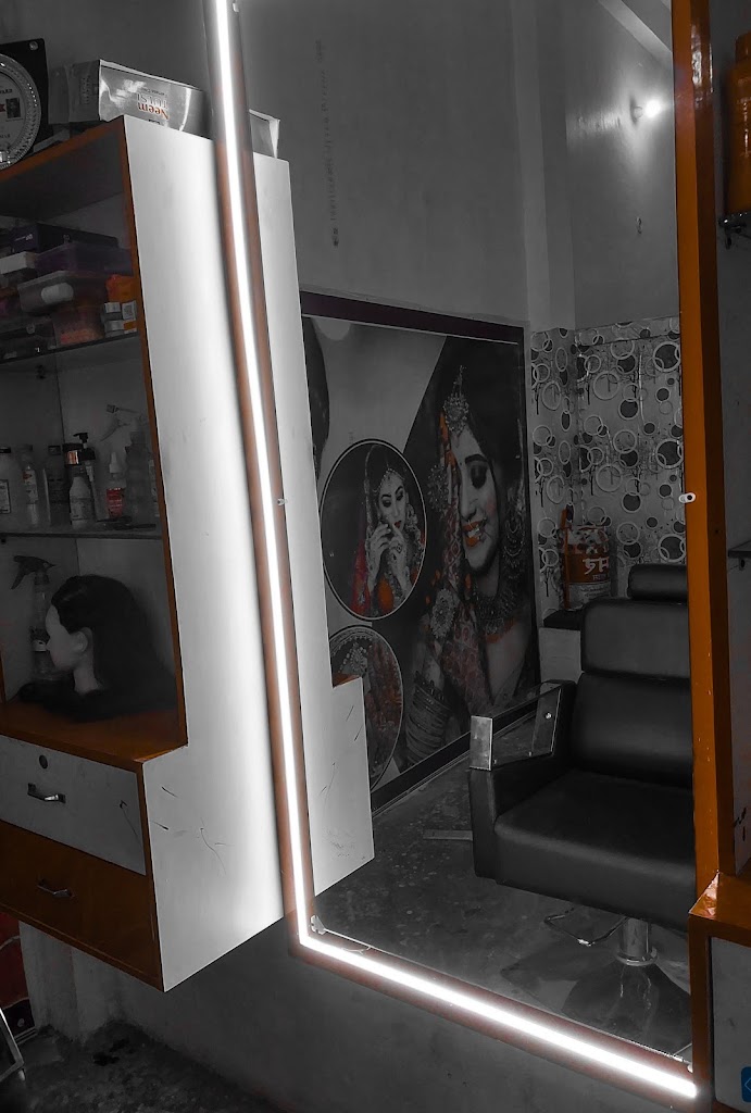 Mannat Makeover Salon