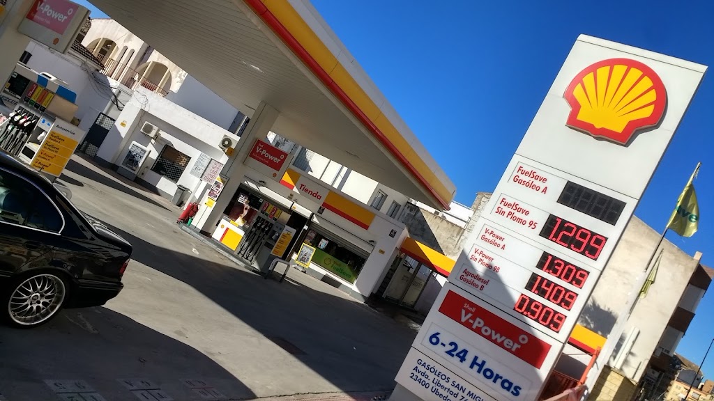 Estacion de Servicio Repsol — Surtidor de combustible