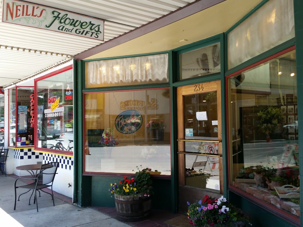 Neill's Flowers & Gifts