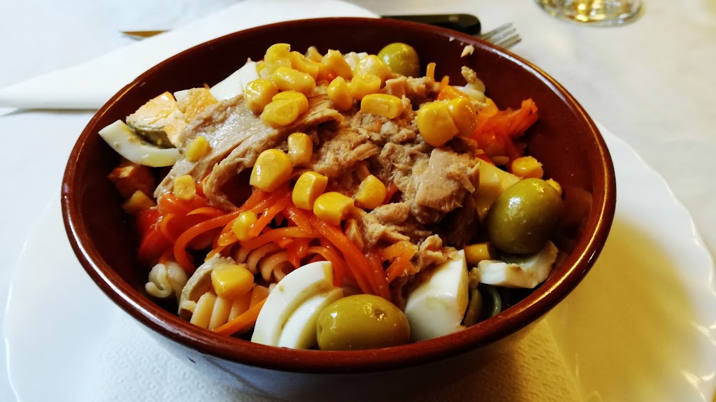 Meson Sin Mar — Comida y bebida