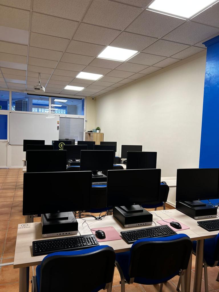 ASOCIACION VALENCIANA PARA LA FORMACION Y EL DESARROLLO PROFESIONAL - EDASVAL