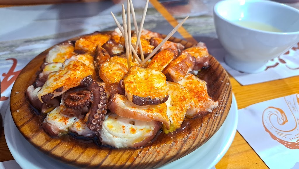 Restaurante Pulperia A Tacina — Comida y bebida