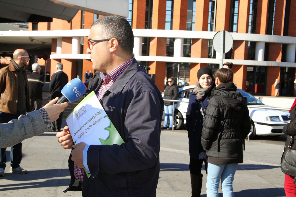 mw'ss@ lthqf@ laarby@ - Fundacion de Cultura Arabe — Del propietario