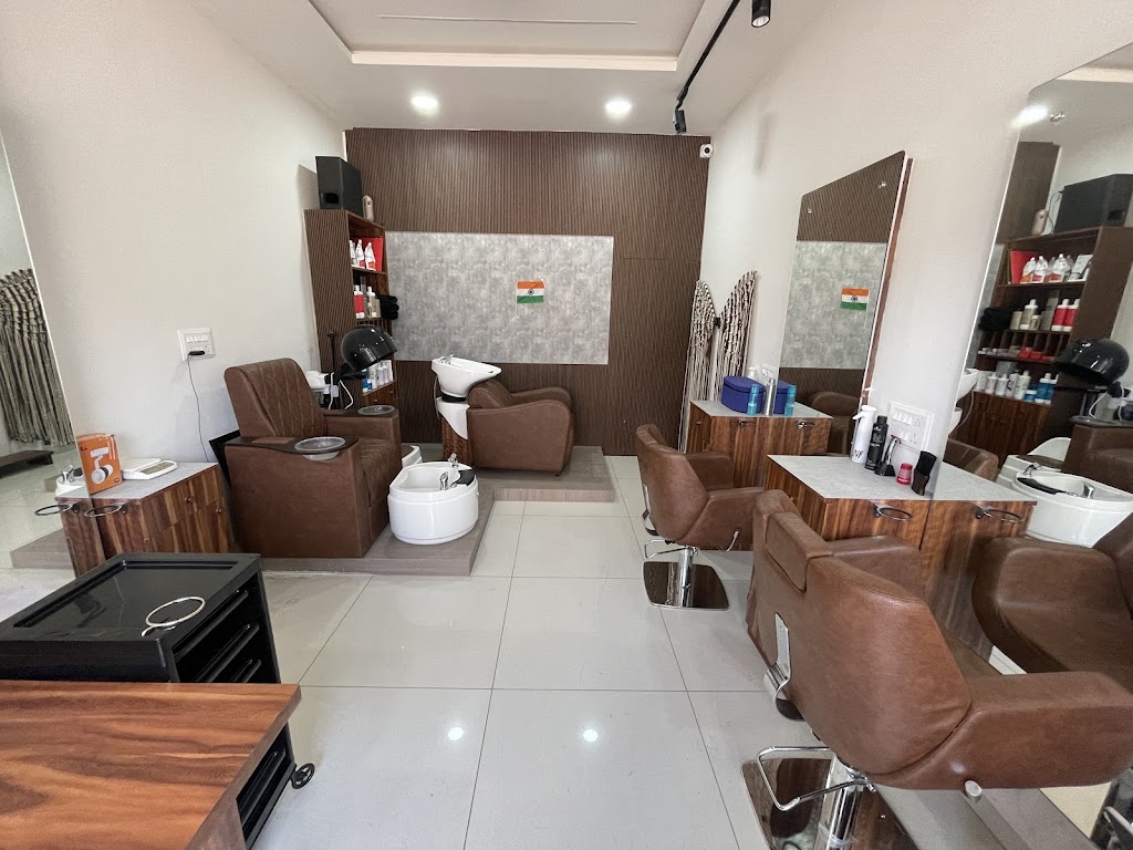 Pivot Craft Salon And Academy