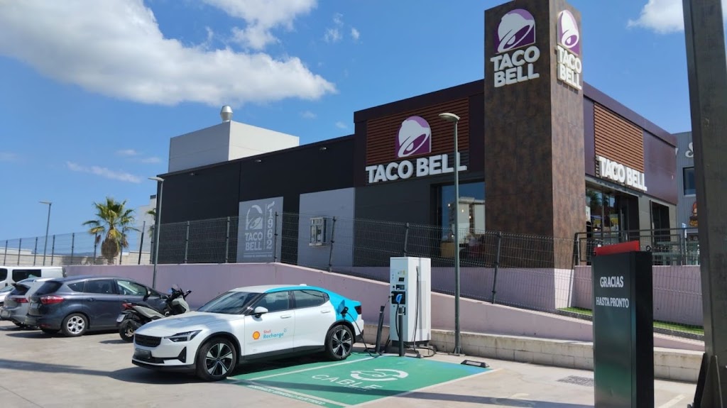 Punto de carga Shell Recharge — Exterior
