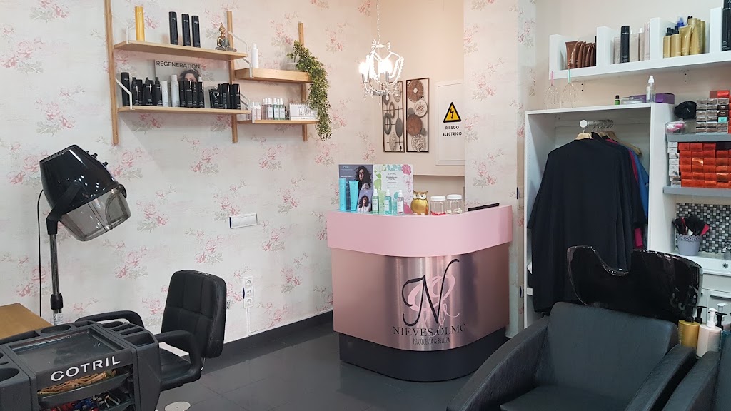 Nieves Olmo Peluqueria & Belleza — Interior