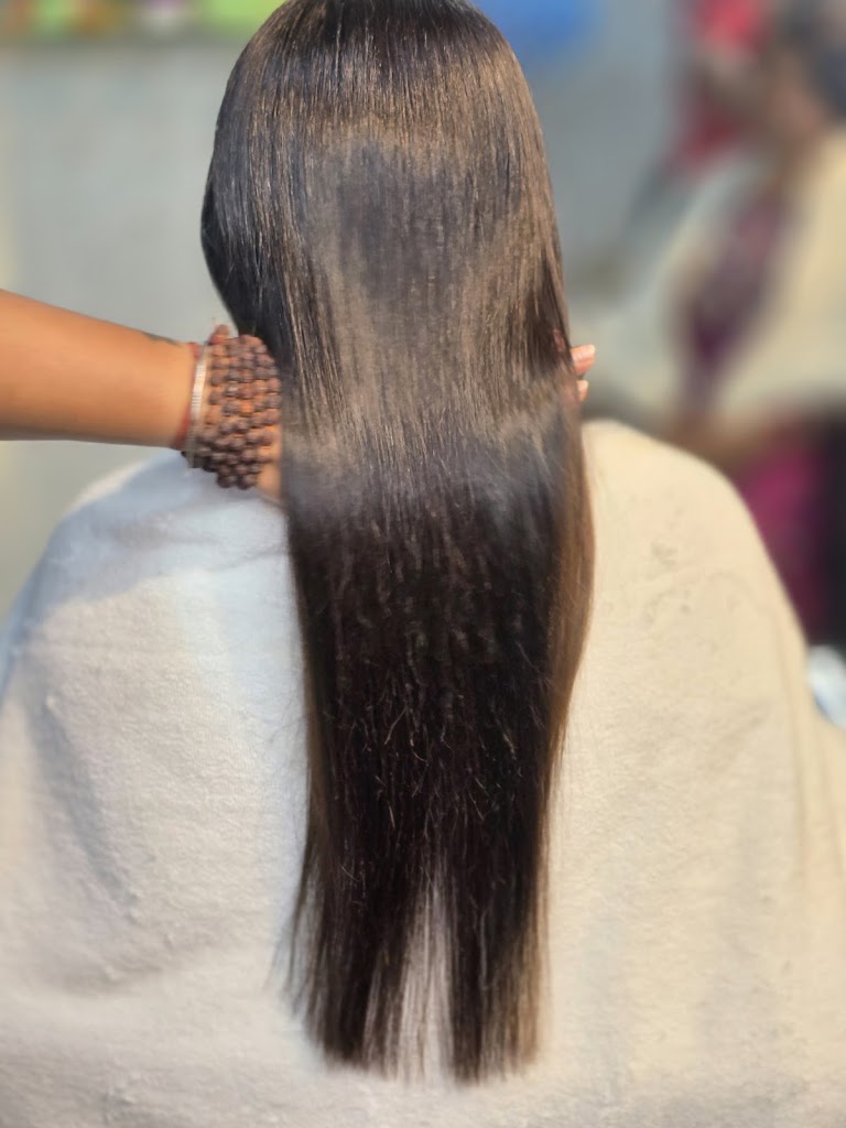 Glamazon Family Salon