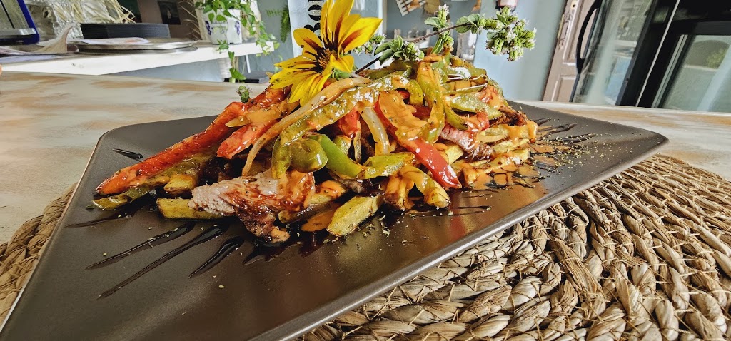 Bonita Gastro Restaurante — Comida y bebida