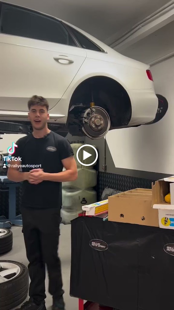 Rallye Auto Sport s.l - Taller mecanico — Del propietario