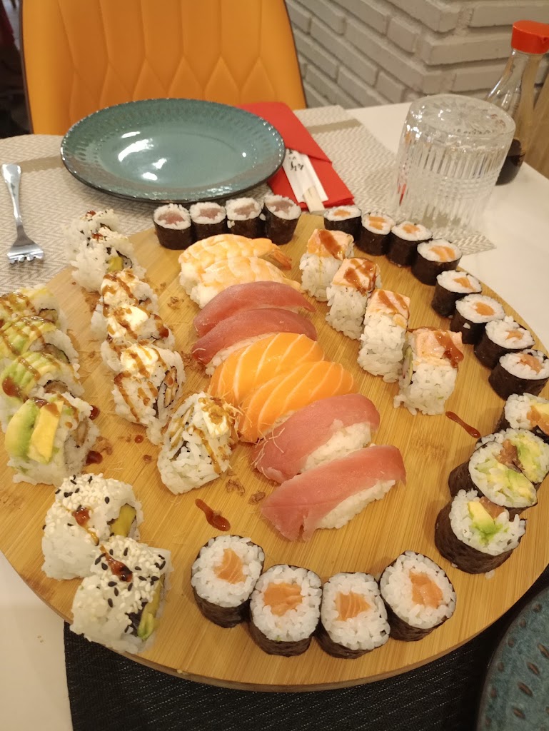 Kazoku restaurante japones — Comida y bebida