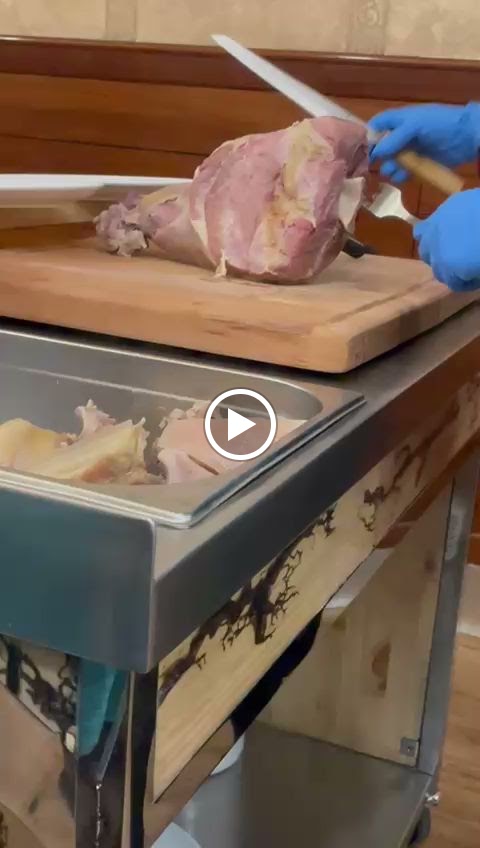 Paradavella Hosteleria — Videos