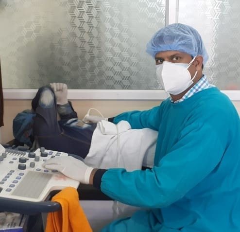 Dr. Dr Suresh Bendwal Cardiologist In Ujjain Echocardiography Chest Physician Pathology In Ujjain