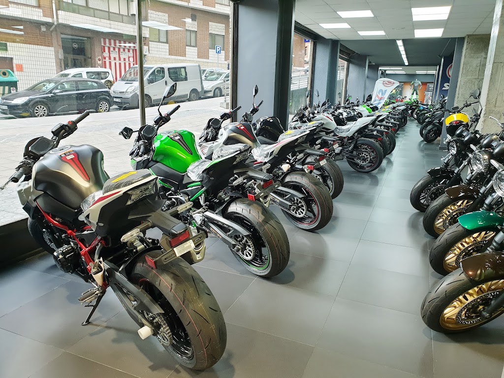 Motocicletas Bolueta Sport S.L — Interior