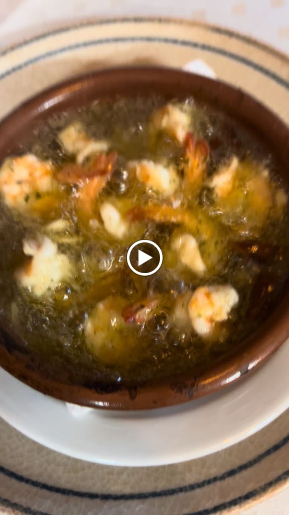 Restaurante El Puerto — Videos