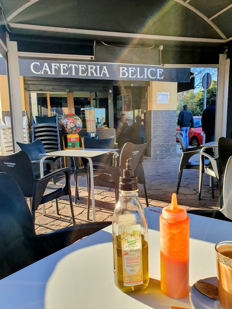 Cafeteria Bar La Esquina Belice — Todas