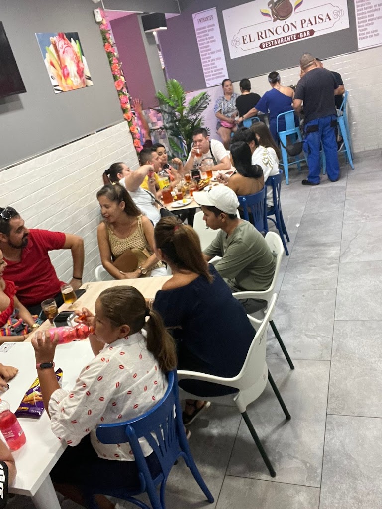 Restaurante El Rincon Paisa — Ambiente