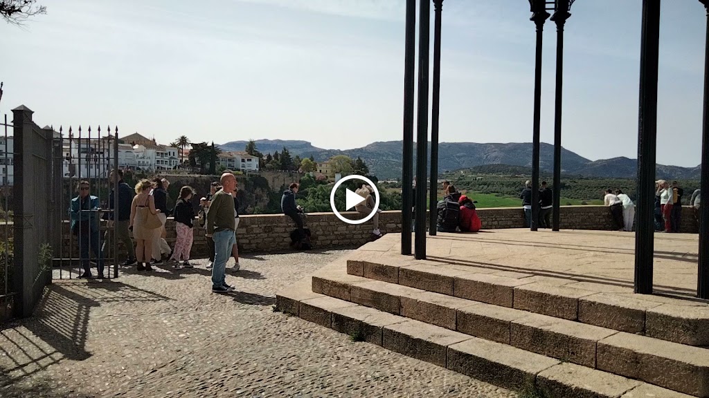 Paseo de Blas Infante — Videos