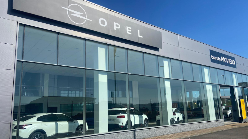 Opel Moviedo