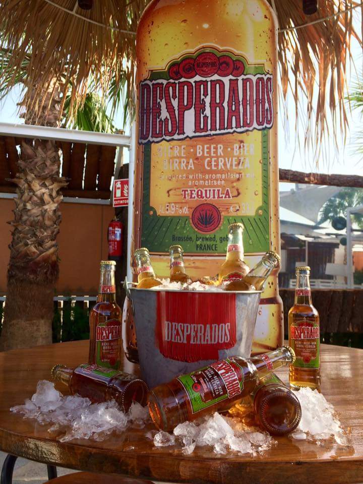 Chill Out Terraza Copas — Comida y bebida