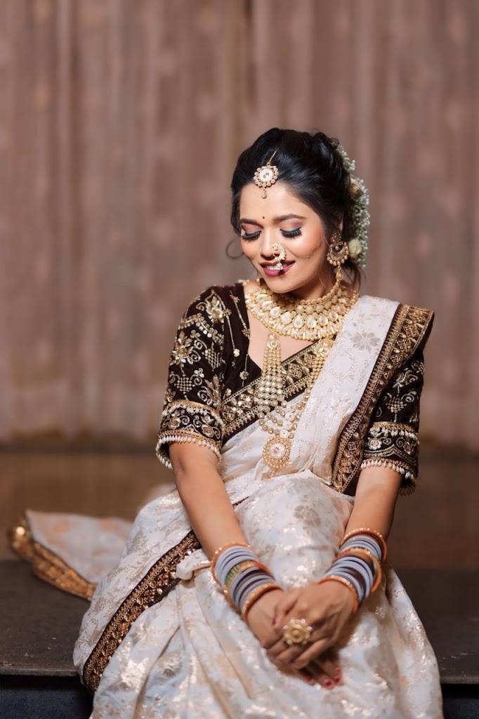 Mayuri S Makeover Beauty Salon