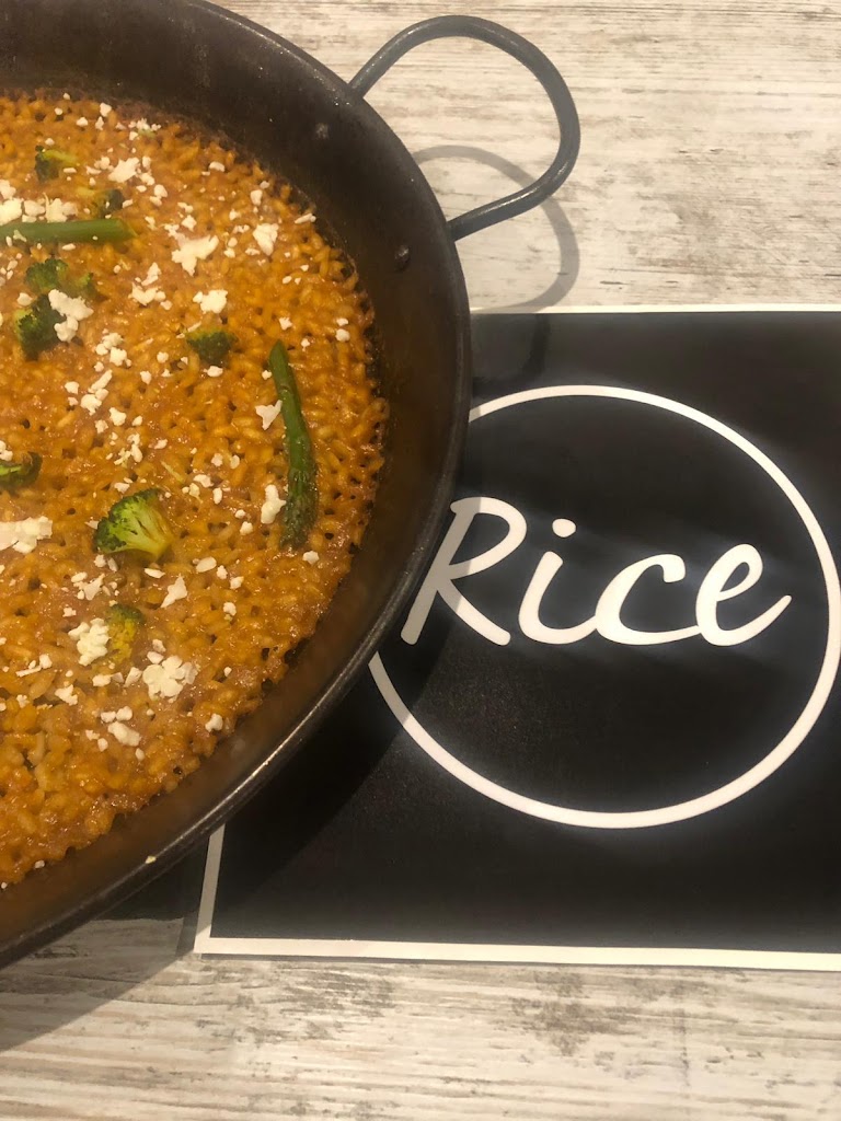 Rice Restaurante Sabadell — Comida y bebida