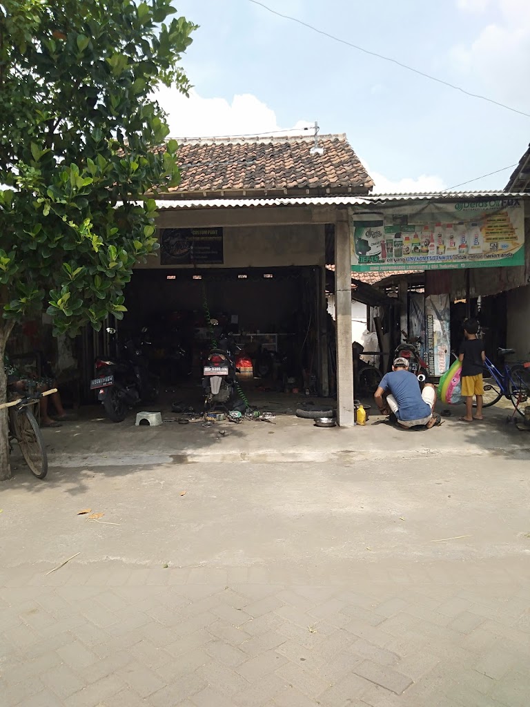 Bengkel Pak Dodik
