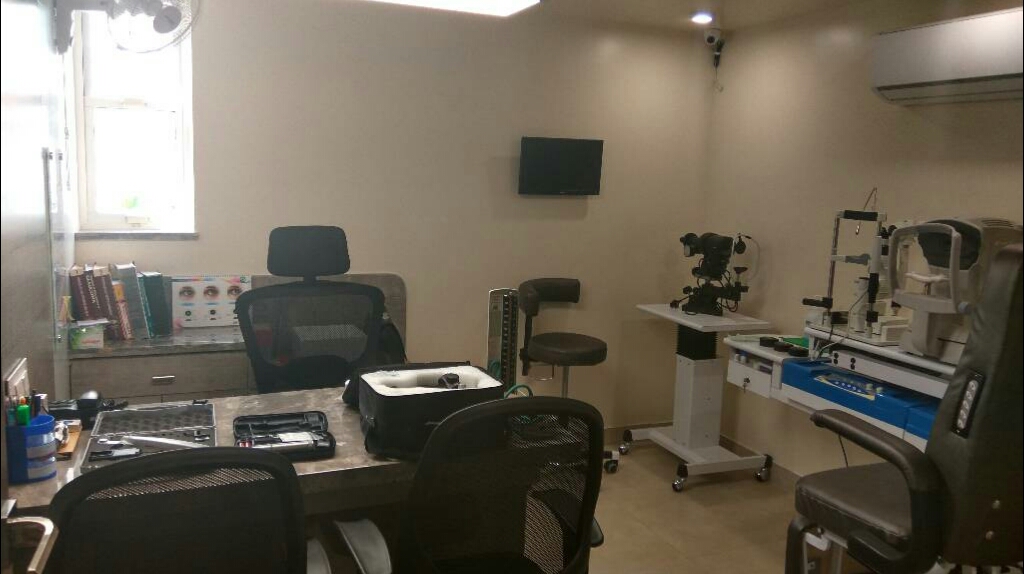 Vision 6 Advanced Eye Care Clinic