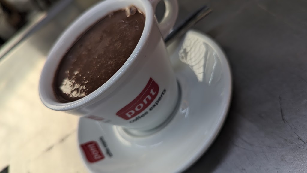 El Punt de Cafe — Cafe