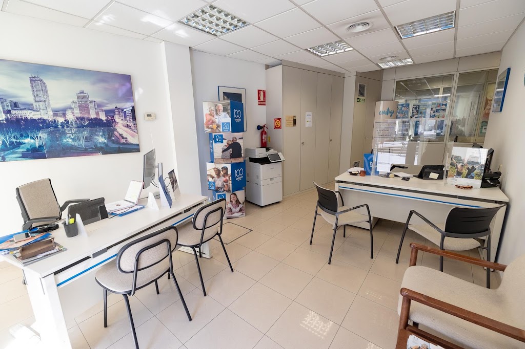 Agencia de Santalucia Seguros — Interior