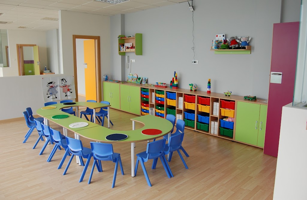 CEI EXPLORA — Interior