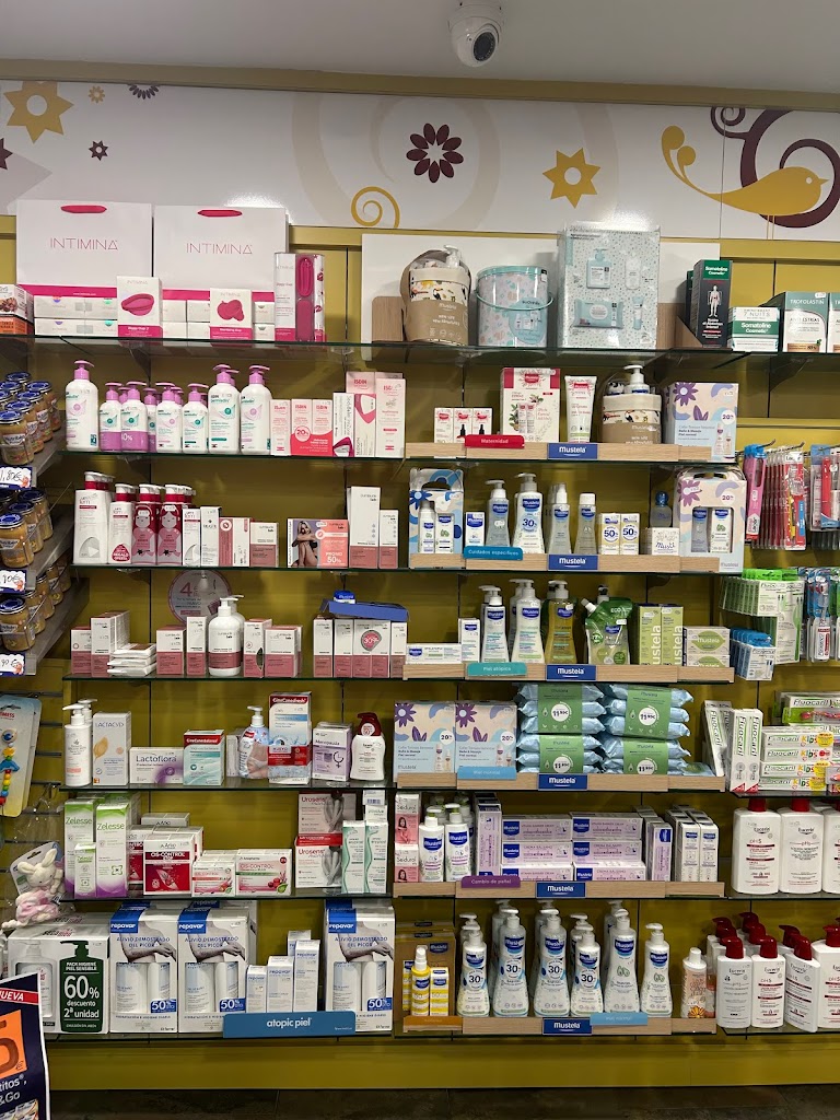 Farmacia Reina-Galisteo, C.B.