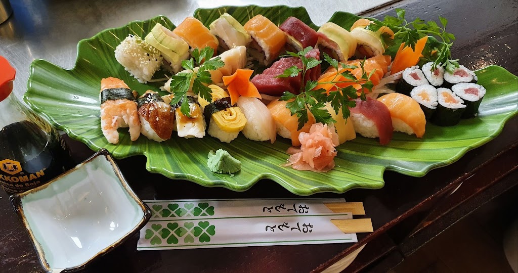 Enjoy Asian Restaurant — Comida y bebida