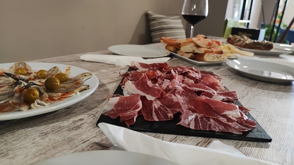 L'Estanca — Comida y bebida