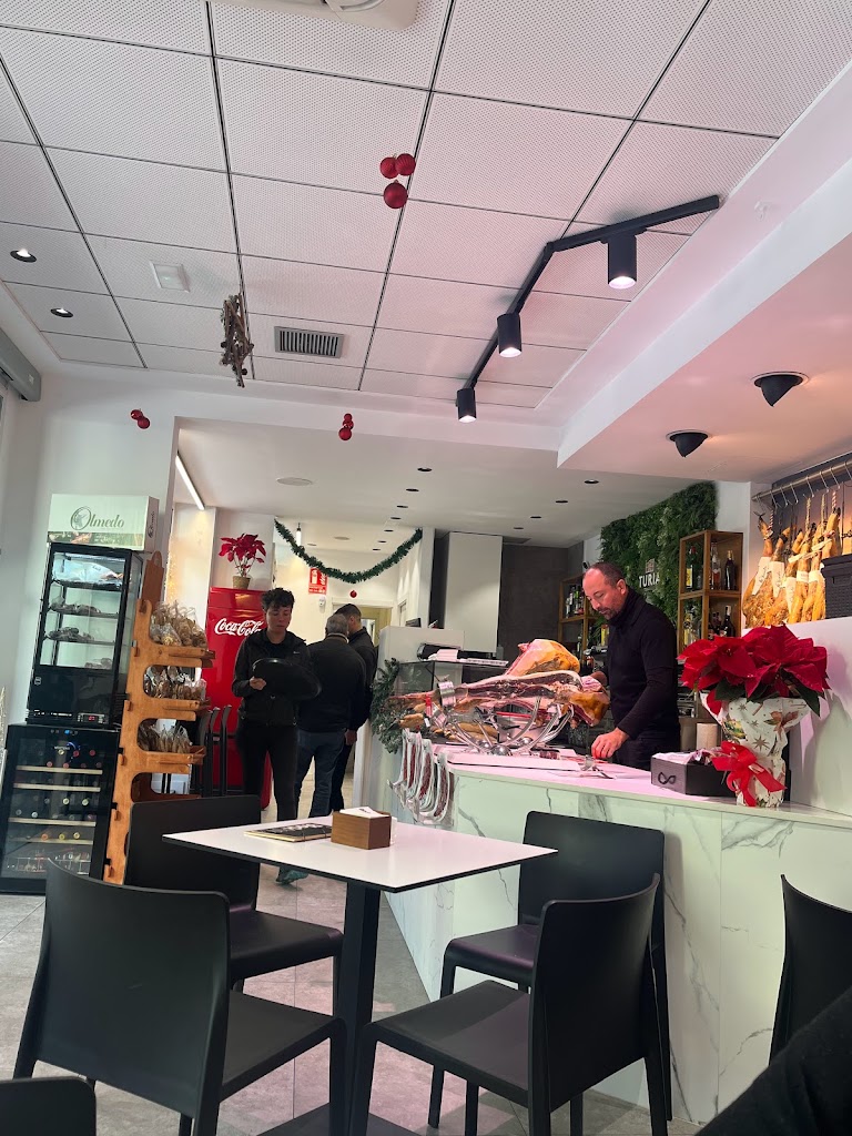 Black pork Ontinyent by Olmedo — Ambiente