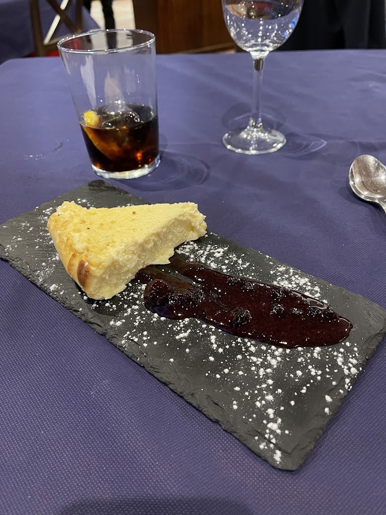 El Picoteo de Alcobendas — Comida y bebida